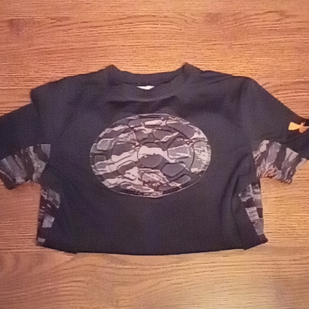 3/$15 Under Armour Shell Shirt